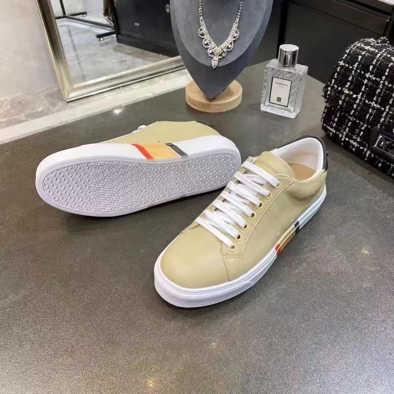 Burberry Low Shoes